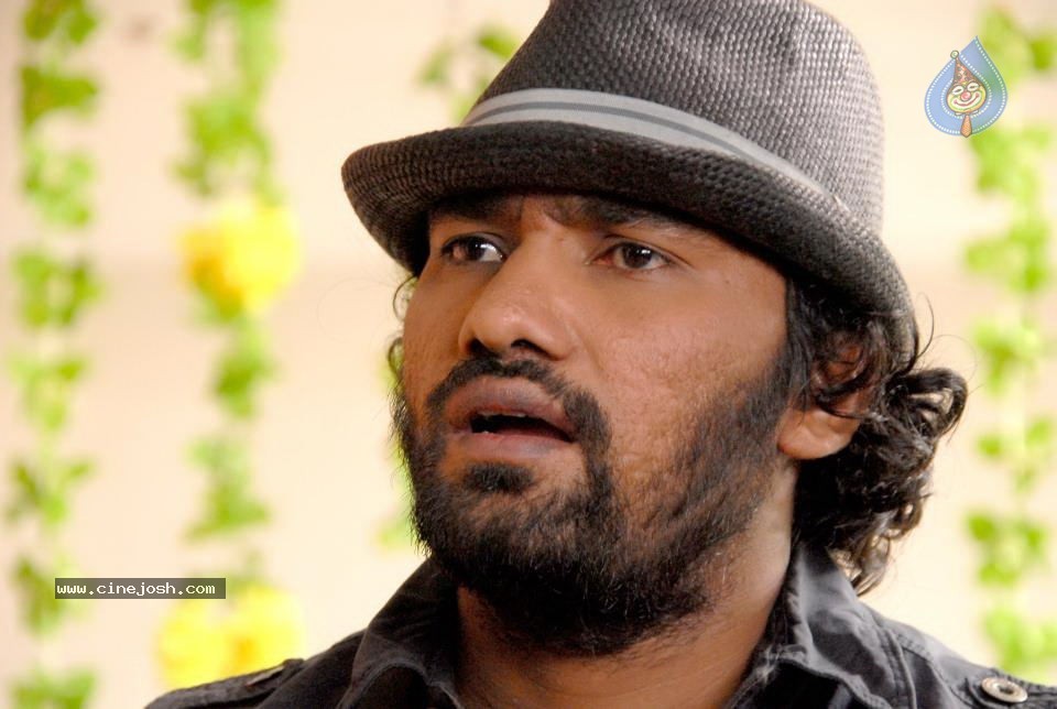 Director Movie New Stills - 36 / 63 photos