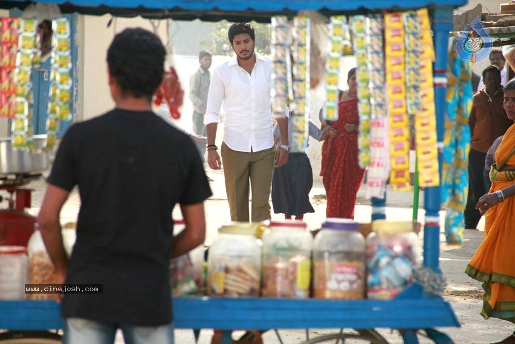 DK Bose New Pics - 7 / 10 photos