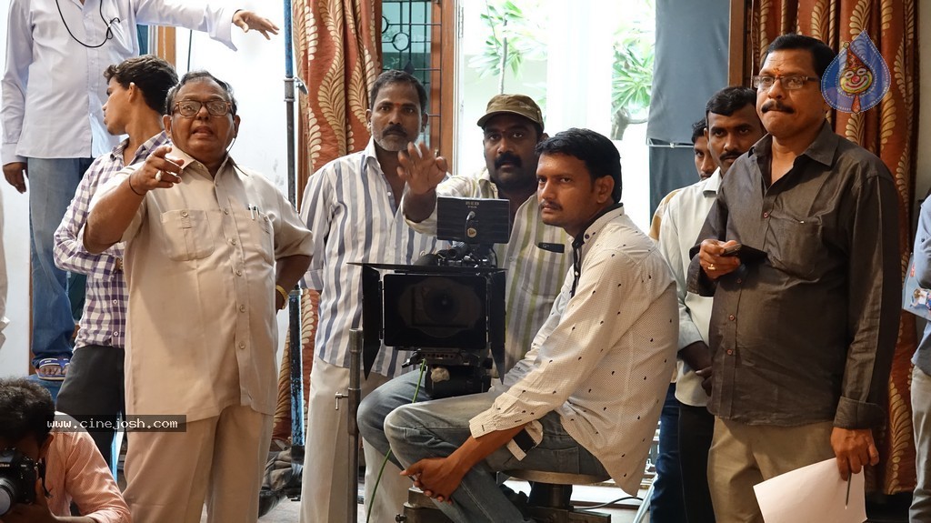 Dollar Ki Maro Vaipu Movie New Stills - 51 / 84 photos