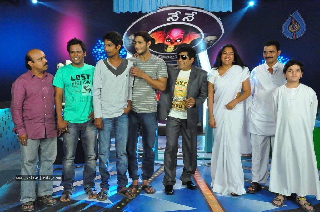 Dollars Colony Movie Hot Stills - 10 / 51 photos