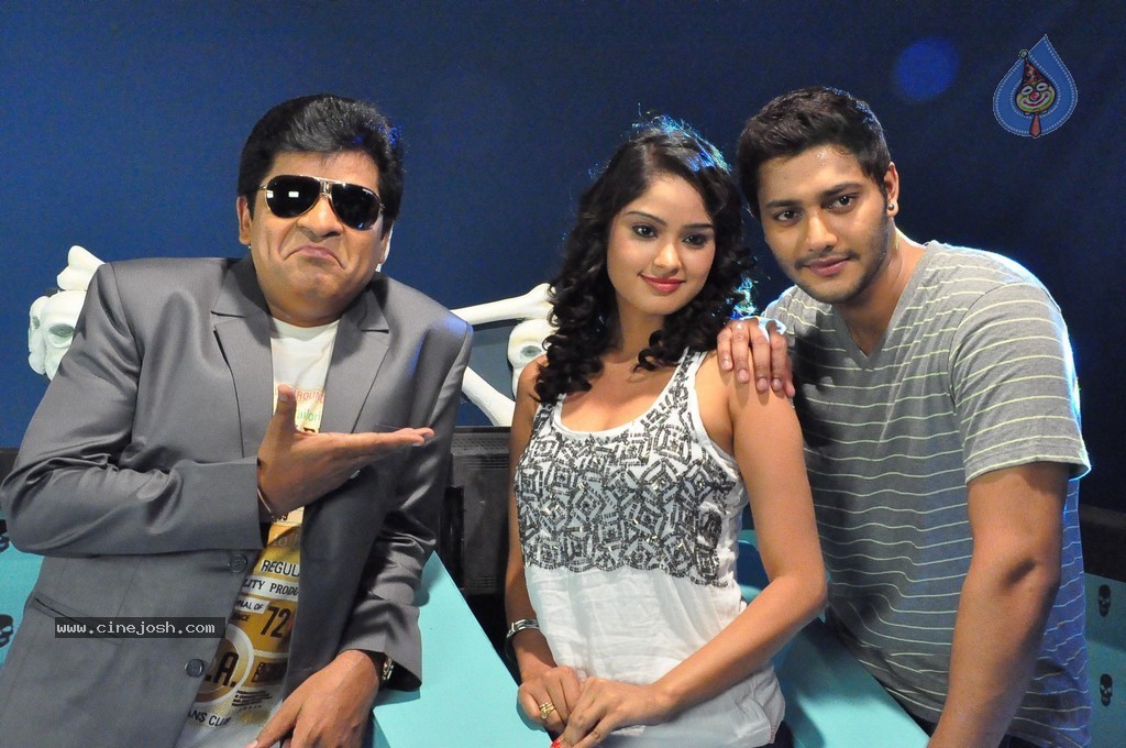 Dollars Colony Movie Hot Stills - 12 / 51 photos