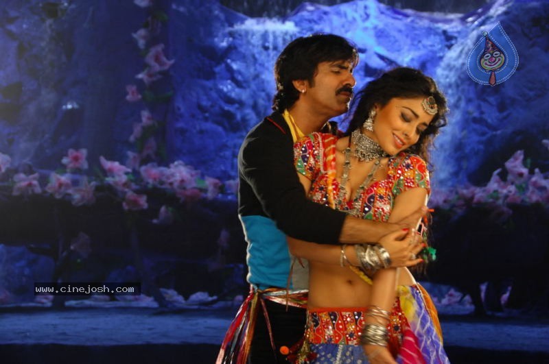 Don Seenu Movie New Stills - 41 / 42 photos