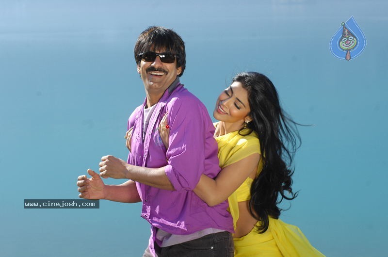 Don Seenu Movie Stills - 51 / 74 photos