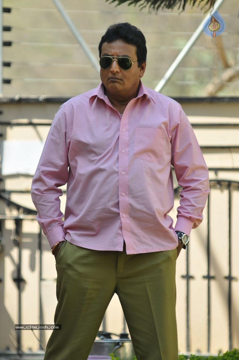 Dongata Movie Latest Stills - 28 / 35 photos