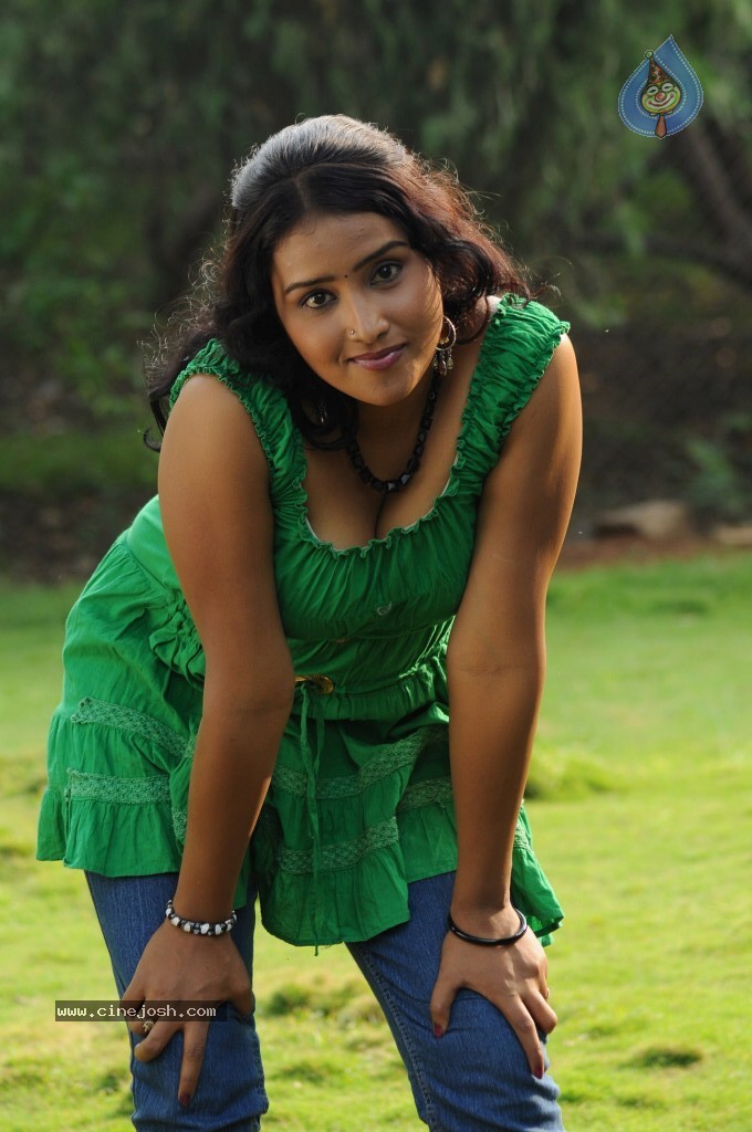 Dorakadu Movie Hot Stills - 24 / 45 photos