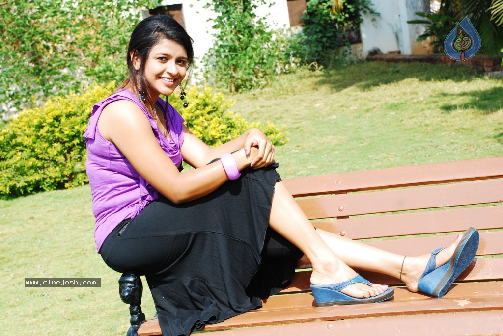 Dorakadu Movie Hot Stills - 38 / 45 photos