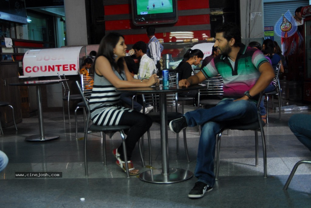 Double Trouble Movie Stills and Walls - 34 / 148 photos