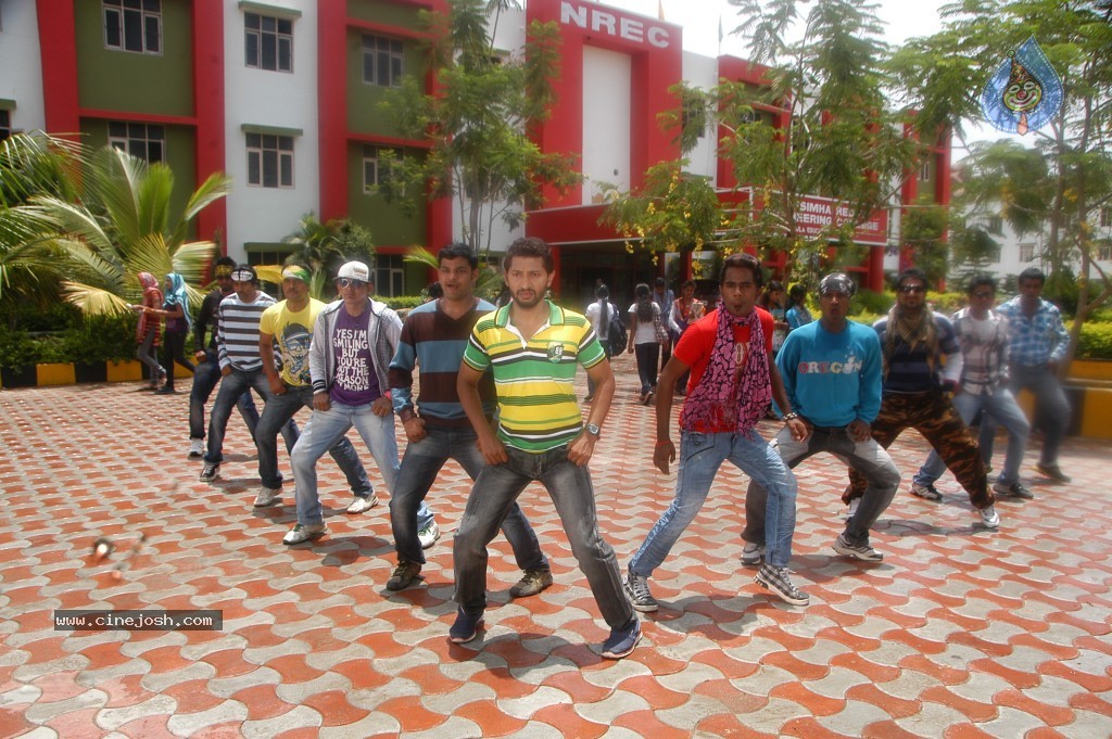 Double Trouble Movie Stills and Walls - 67 / 148 photos