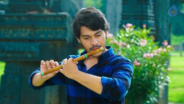 Drishya Kavyam Movie Photos - 47 / 104 photos