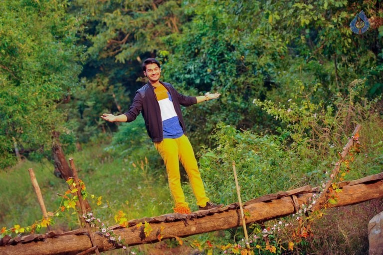 Drishya Kavyam Movie Photos - 48 / 104 photos