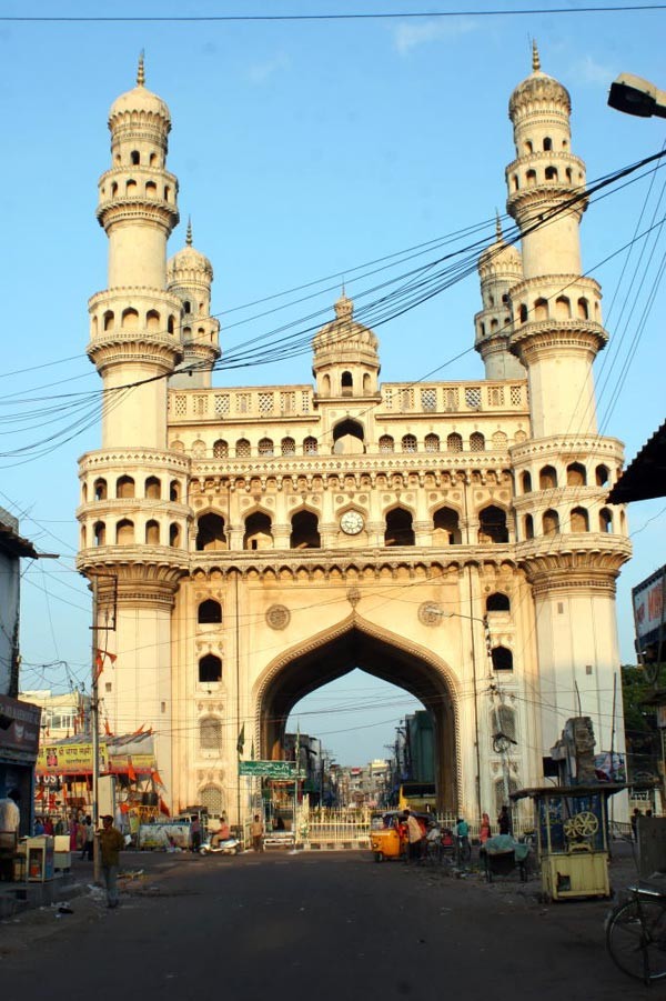 Drohi Movie Stills - Jyothika  - 2 / 81 photos