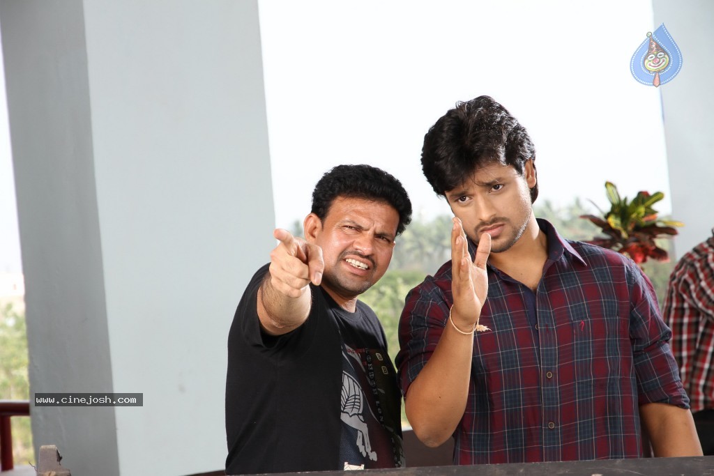 Ee Girl Friend No-9 Movie Photos - 10 / 10 photos