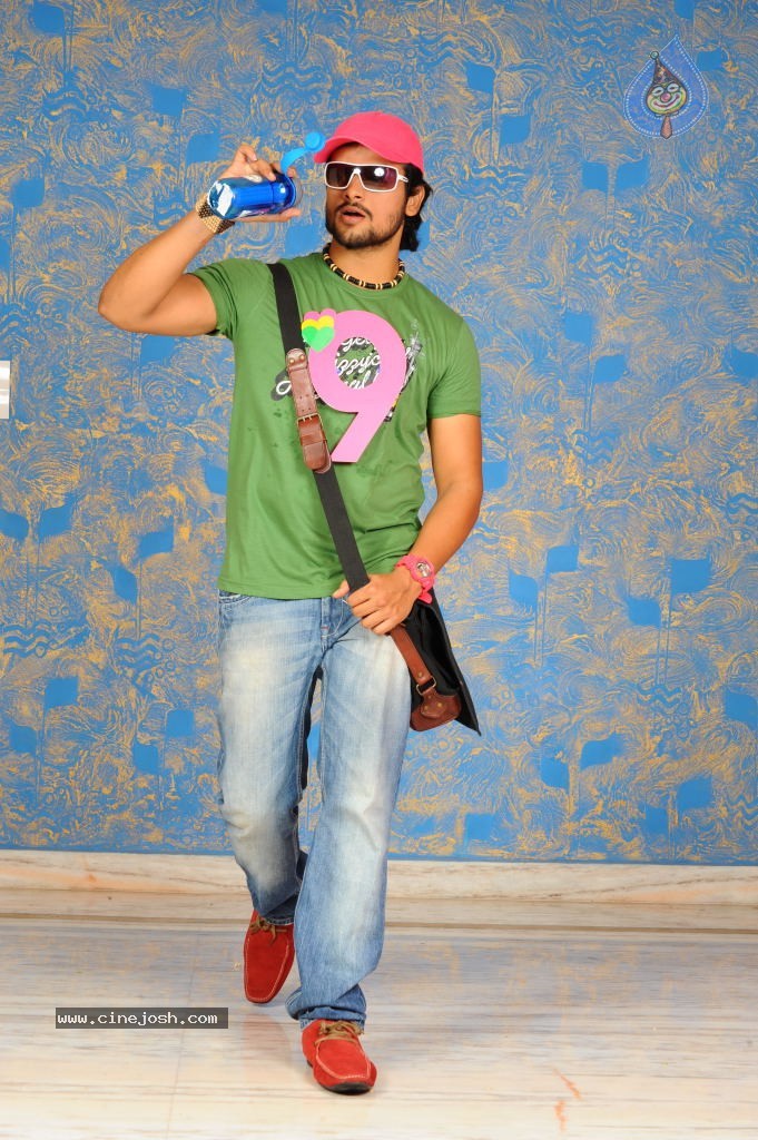 Ee Girl Friend No. 9 Movie Stills n Walls - 92 / 93 photos