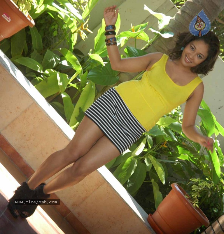 Ee Manase Movie Stills - 2 / 37 photos