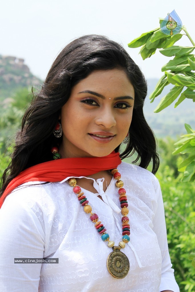 Ee Manase Movie Stills - 10 / 27 photos