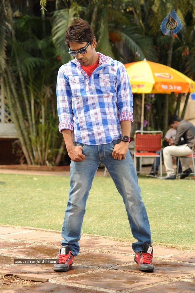 Ee Varsham Sakshiga New Stills n Posters - 129 / 152 photos