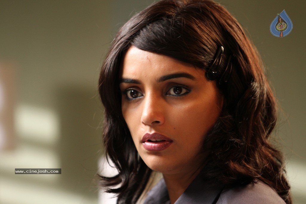 Ee Velalo Movie Stills - 26 / 27 photos