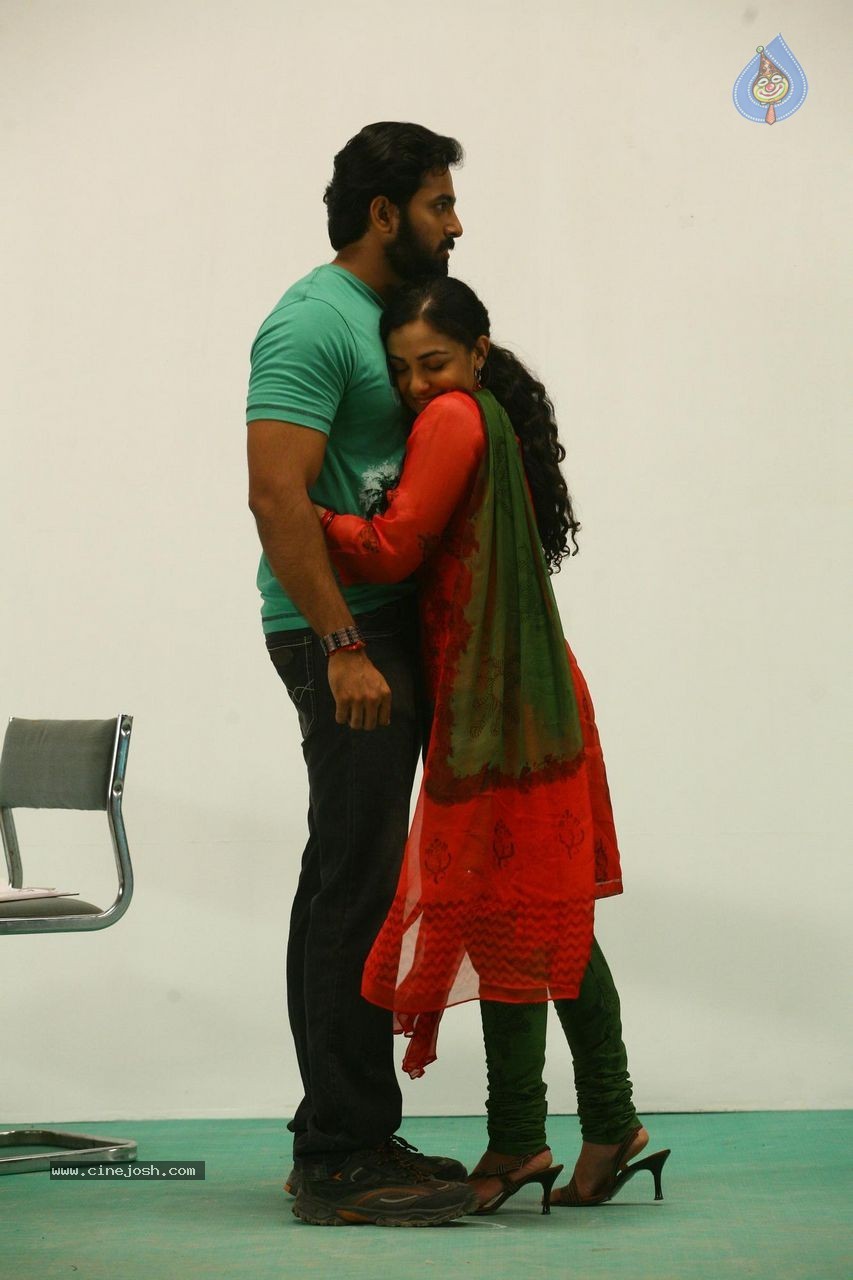 Ee Velalo Movie Stills and Posters - 16 / 51 photos