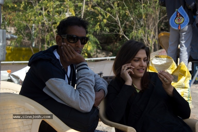 Ek Movie Working Stills - 11 / 21 photos