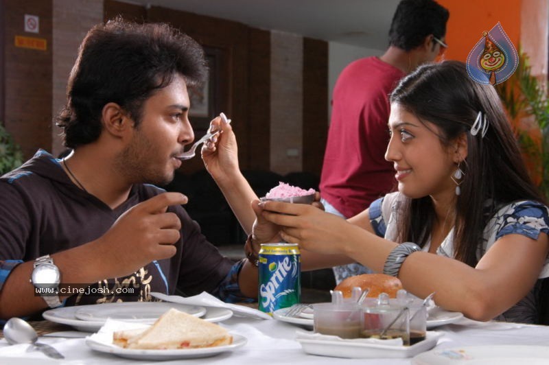 Em Pillo Em Pillado Movie Stills - 1 / 45 photos