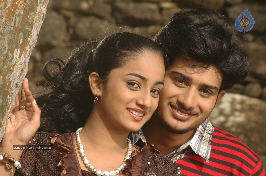 En Kadhal Pudhithu Tamil Movie Stills - 21 / 47 photos