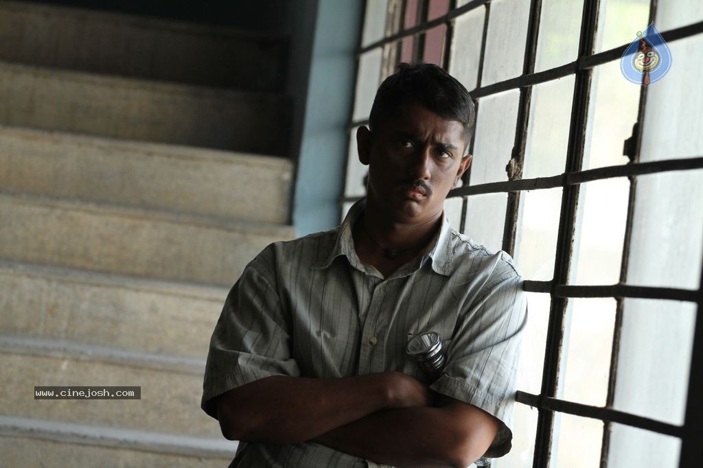 Enakkul Oruvan Tamil Movie Stills - 8 / 30 photos