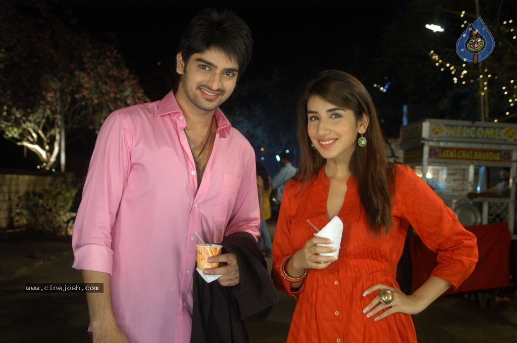 Enduko Nachav Movie New Stills - 26 / 34 photos