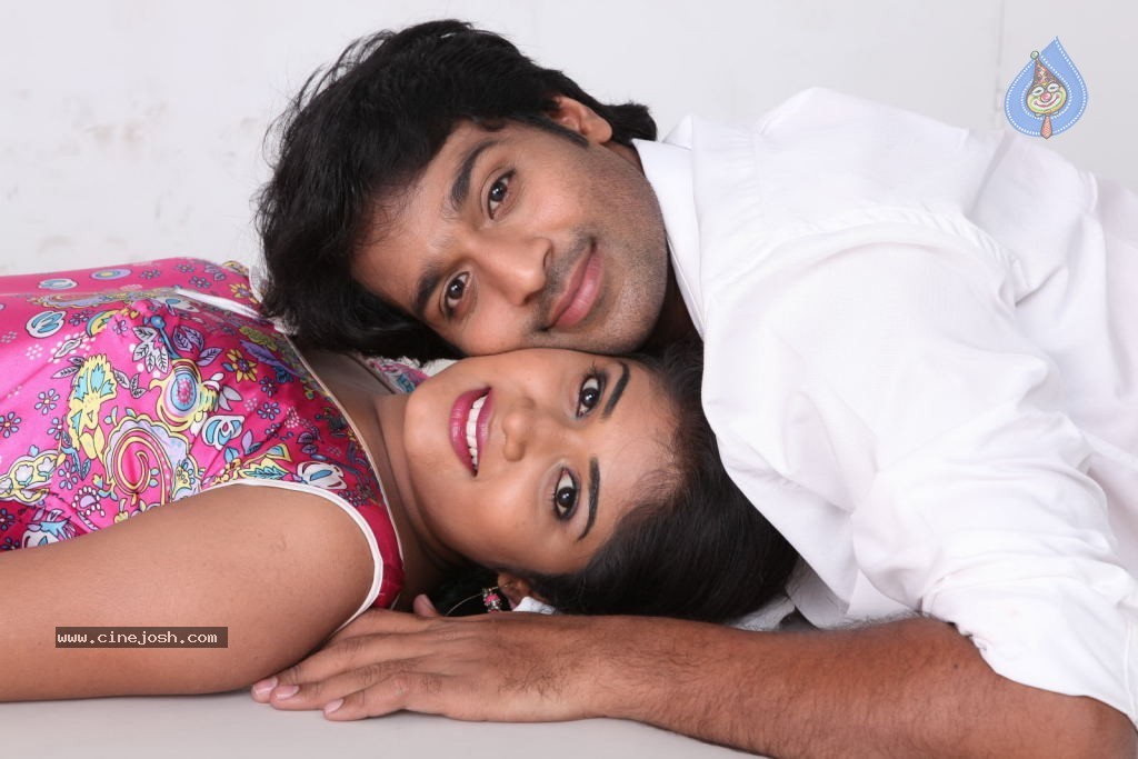 Enjoy Movie Stills and Wallpapers - 45 / 56 photos