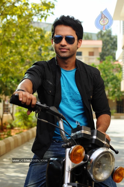 Entha Andanga Unnave Movie Stills - 1 / 12 photos