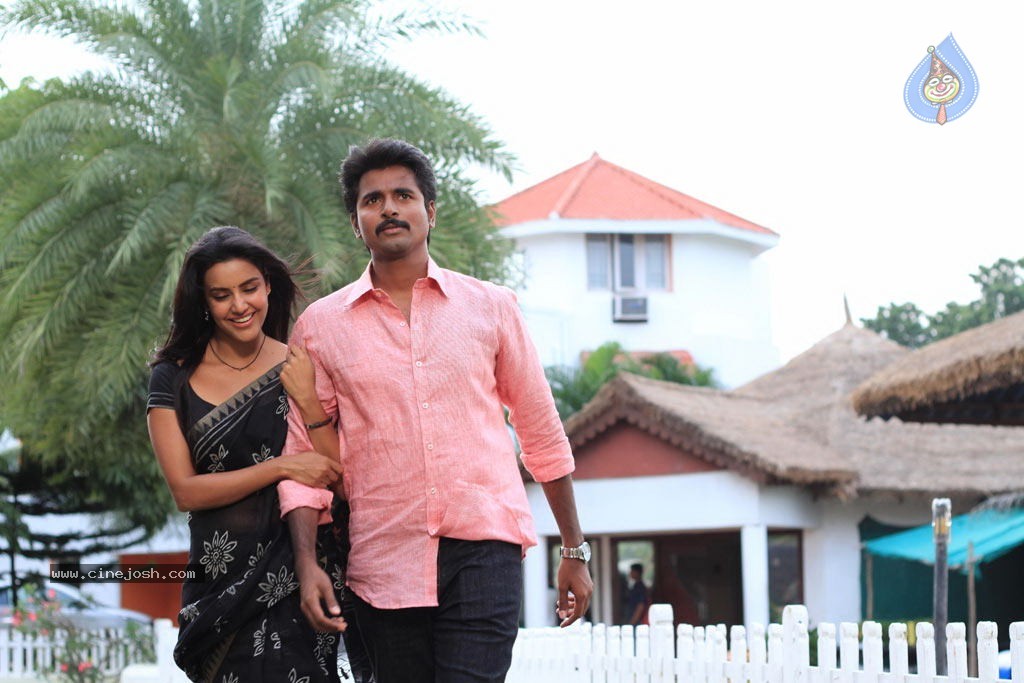 Ethir Neechal Tamil Movie Stills - 13 / 44 photos