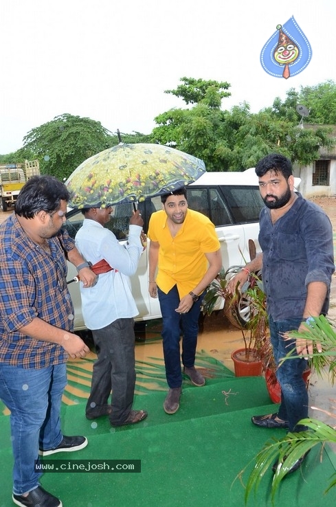 Evaru Team are in Vizag Avanthi College - 1 / 21 photos