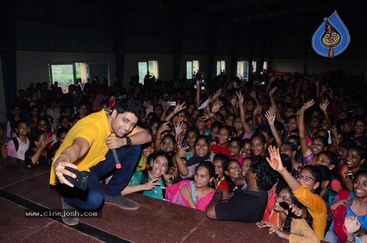 Evaru Team are in Vizag Avanthi College - 19 / 21 photos