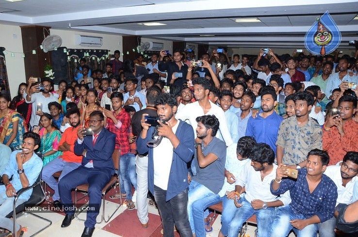 Evaru Team are in Vizag Baba Institute - 9 / 17 photos