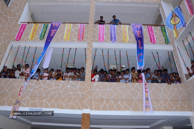 Evaru Team are in Vizag Baba Institute - 17 / 17 photos