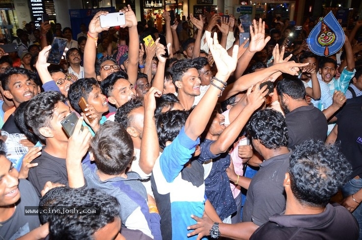 Evaru Team at Vizag CMR  - 6 / 17 photos