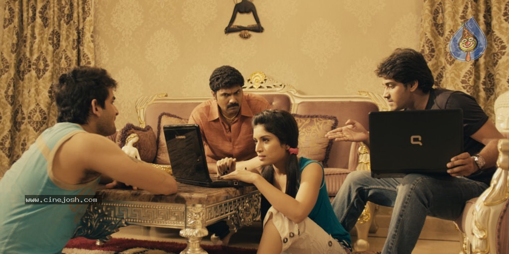 Facebook Movie New Stills - 14 / 31 photos