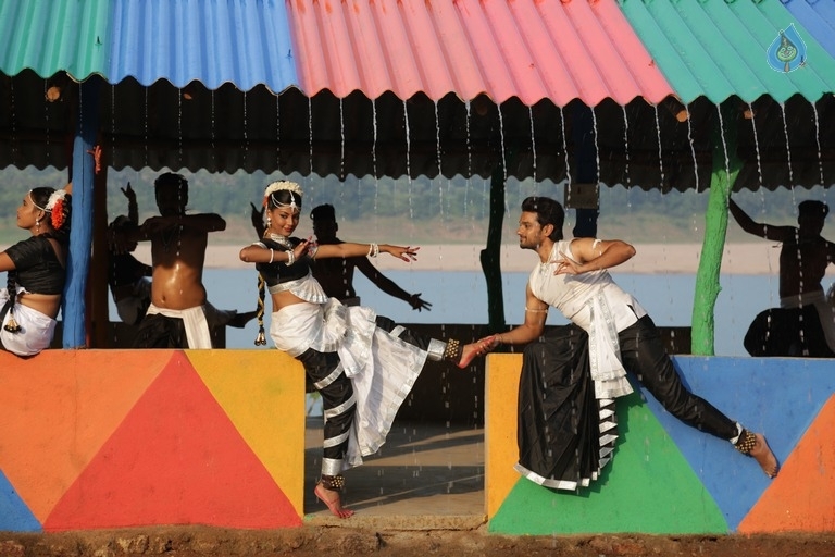 Fashion Designer Movie Latest Photos - 13 / 27 photos