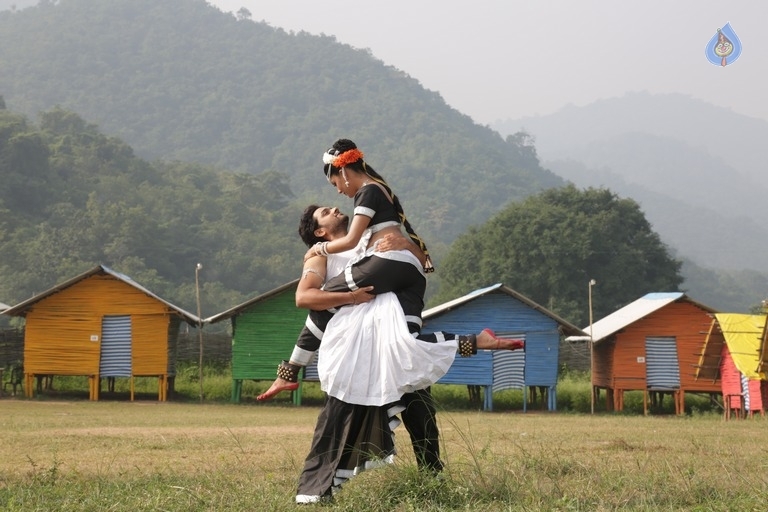 Fashion Designer Movie Latest Photos - 15 / 27 photos