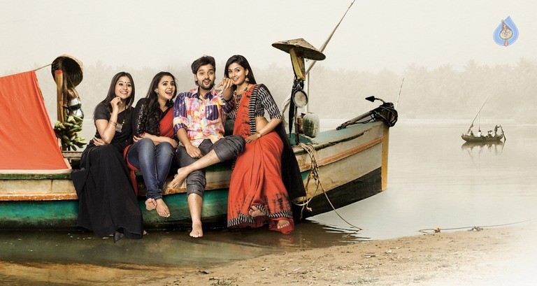 Fashion Designer Son of Ladies Tailor New Poster and Photo - 1 / 2 photos