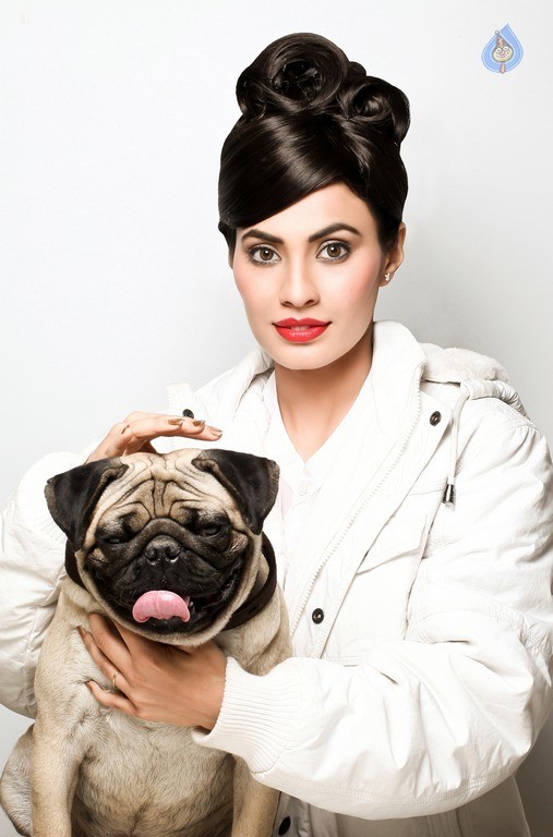 Friend Request Movie Photos - 6 / 13 photos