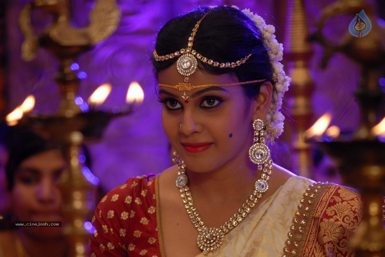 Friendly Movies Nawin Vijay Krishna Movie Pics - 8 / 8 photos