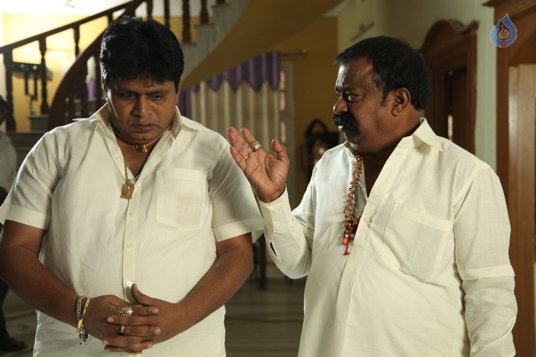 Full Guarantee Movie Working Stills - 6 / 20 photos