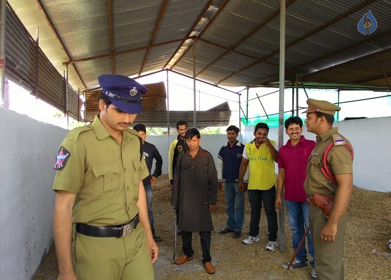 Full Guarantee Movie Working Stills - 11 / 20 photos