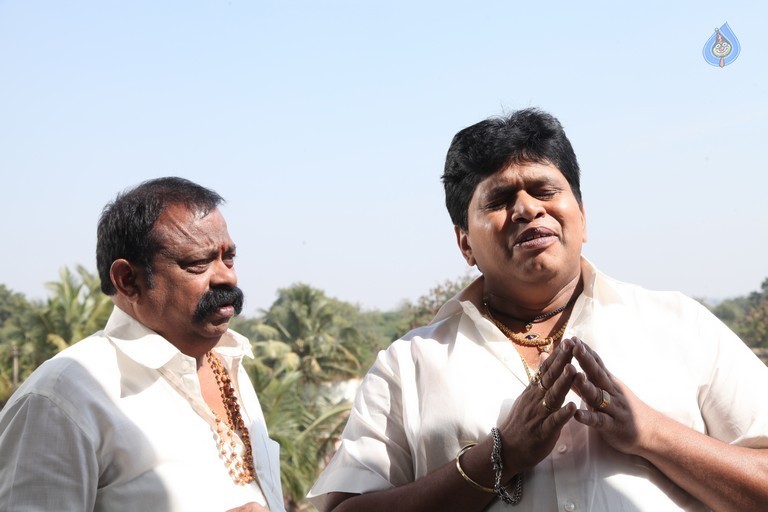 Full Guarantee Movie Working Stills - 19 / 20 photos