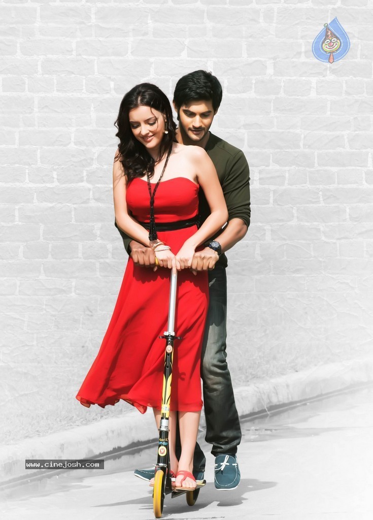 Gaalipatam Movie Stills n Walls - 5 / 24 photos