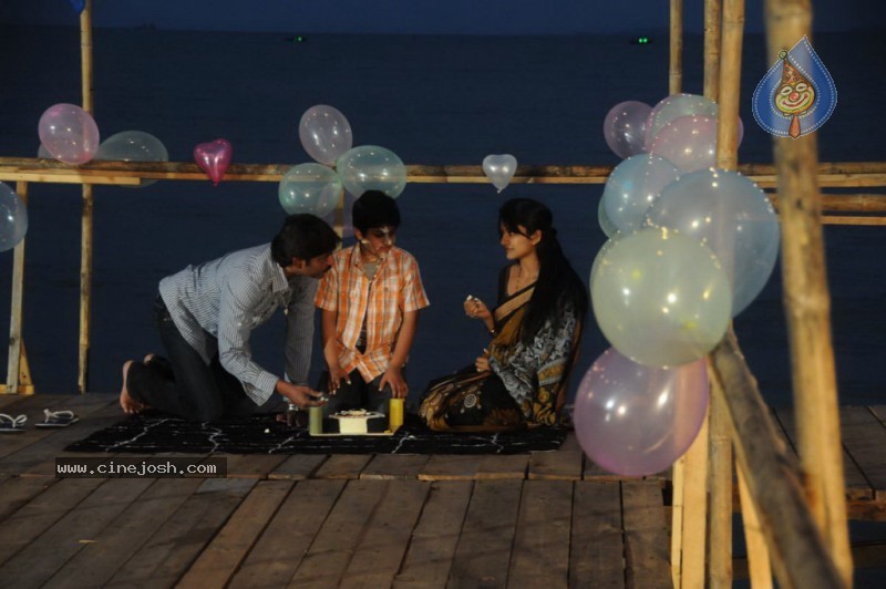 Gaayam 2 Movie Latest Gallery - 28 / 73 photos