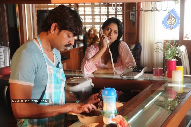 Gaayam 2 Movie Latest Gallery - 42 / 73 photos