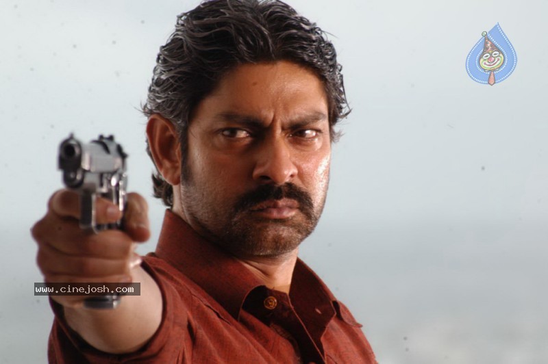 Gaayam 2 Movie Latest Gallery - 49 / 73 photos