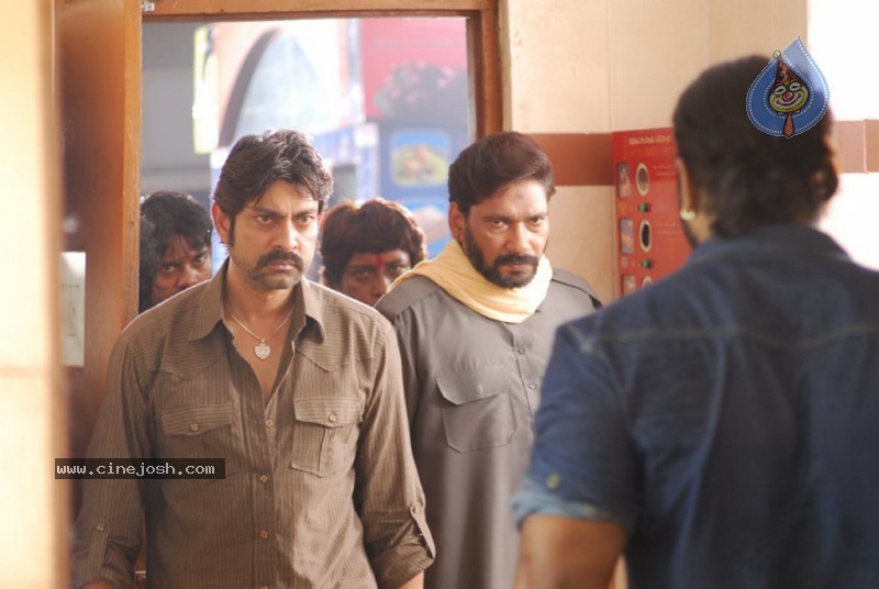 Gaayam 2 Movie Latest Gallery - 57 / 73 photos