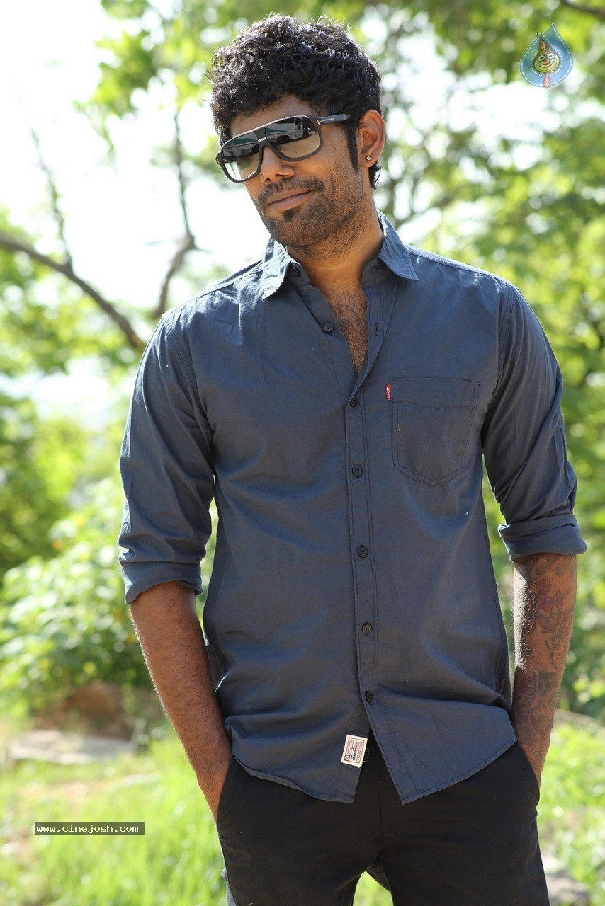 Gaddam Gang Movie Gallery - 37 / 47 photos